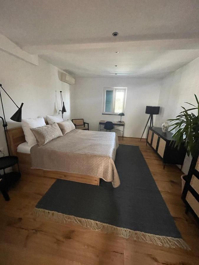 Split Rooftop Loft Bagian luar foto