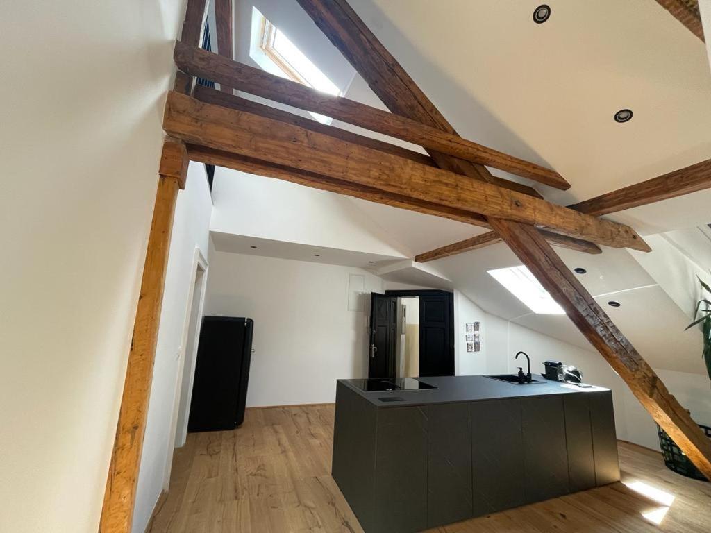Split Rooftop Loft Bagian luar foto