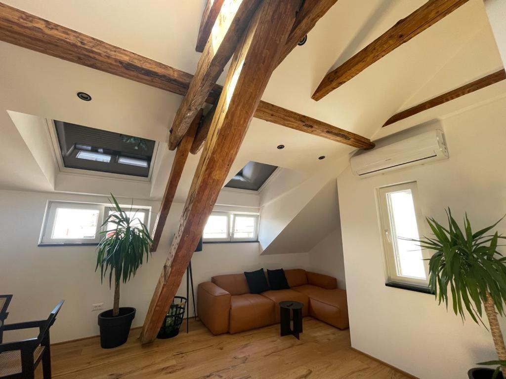Split Rooftop Loft Bagian luar foto